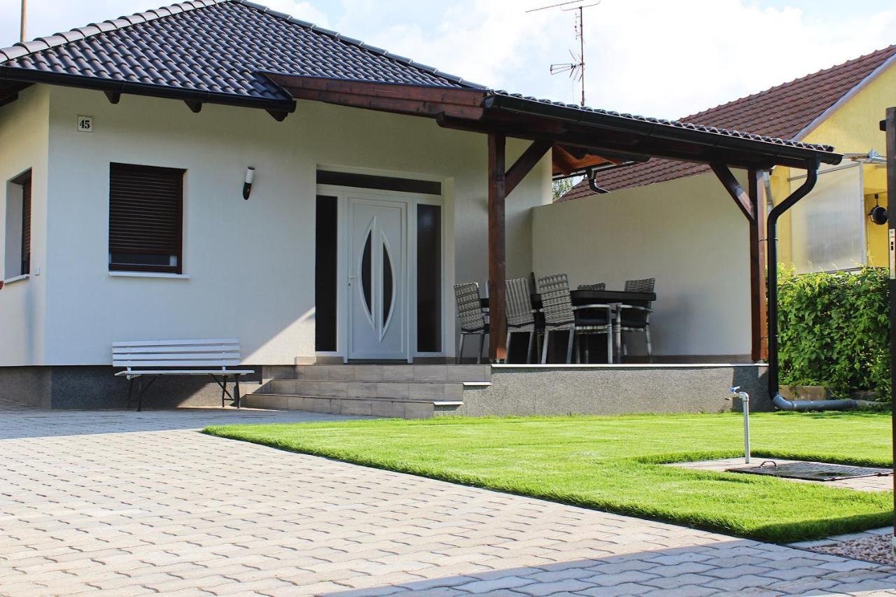 Tisza Dream Apartman Tiszakécske Exteriör bild