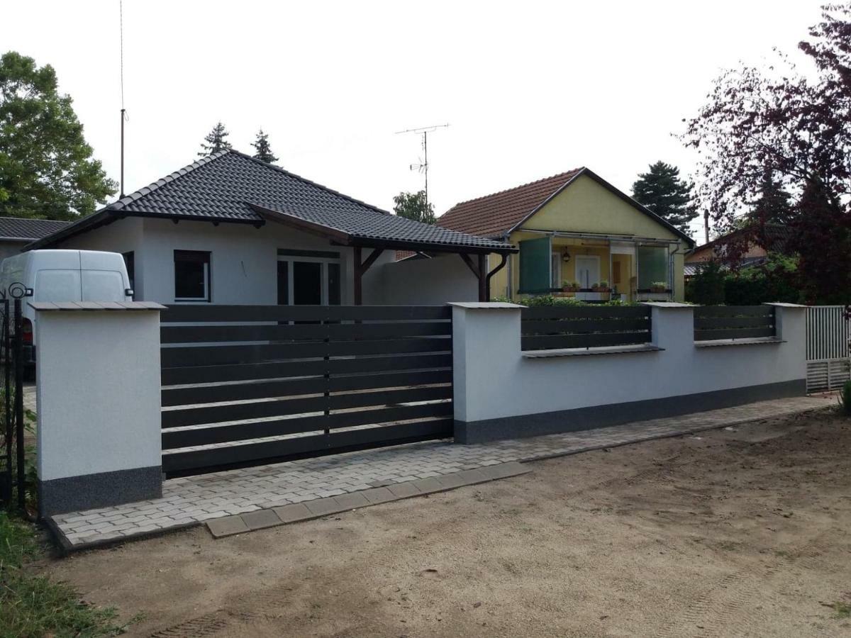 Tisza Dream Apartman Tiszakécske Exteriör bild